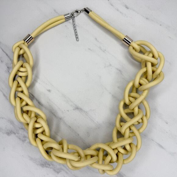 Chunky Pale Yellow Silver Chain Link Statement Necklace Stretchy ✨ - Picture 2 of 9
